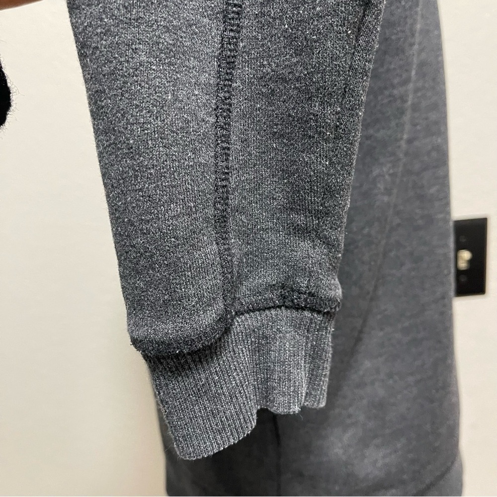Ivy Park Dark Grey Pullover Crewneck Sweatshirt MEDIUM - Picture 7 of 9